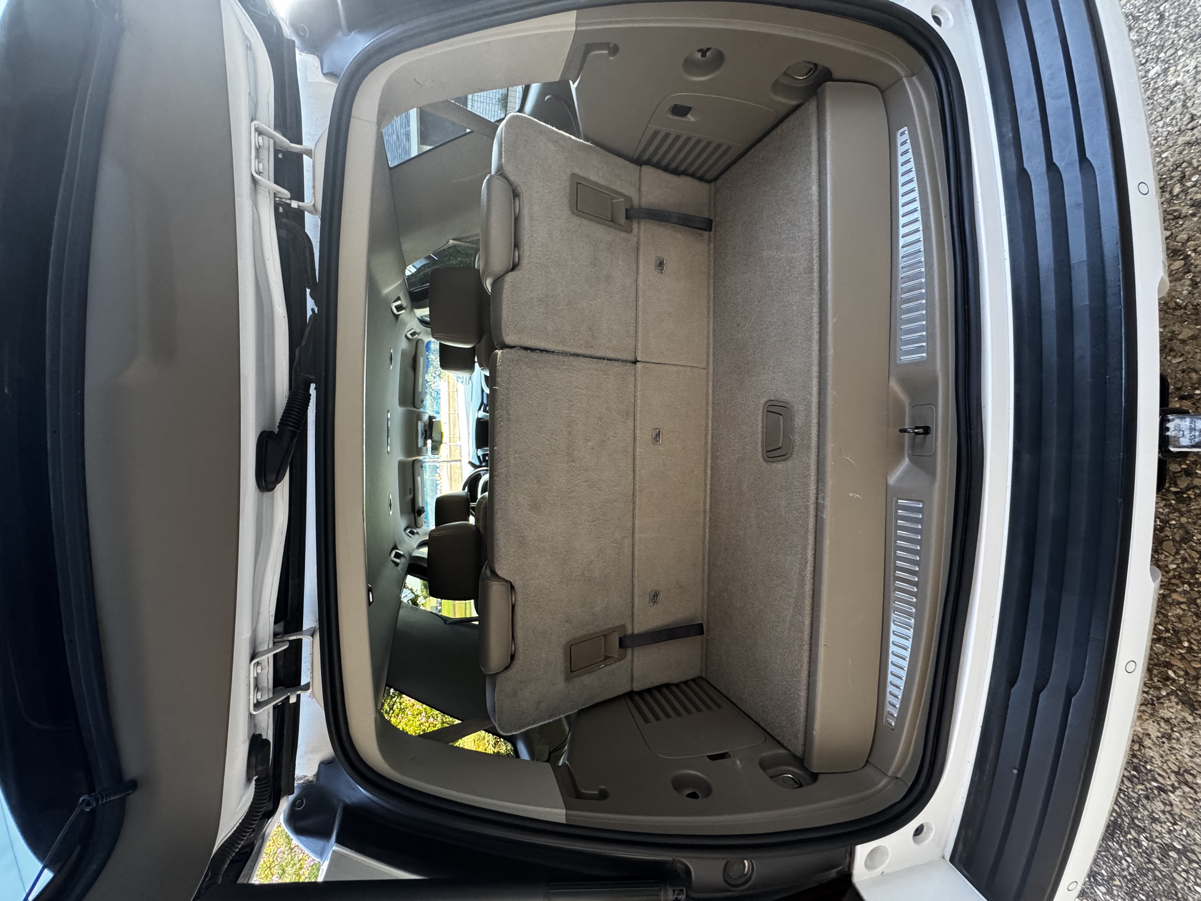 Used 2015 Chevrolet Tahoe LT RWD image 15