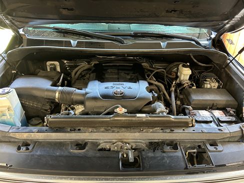 Used 2020 Toyota Tundra Limited AWD/4WD image 18