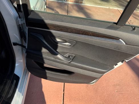 Used 2015 BMW 528i xDrive Sedan image 9