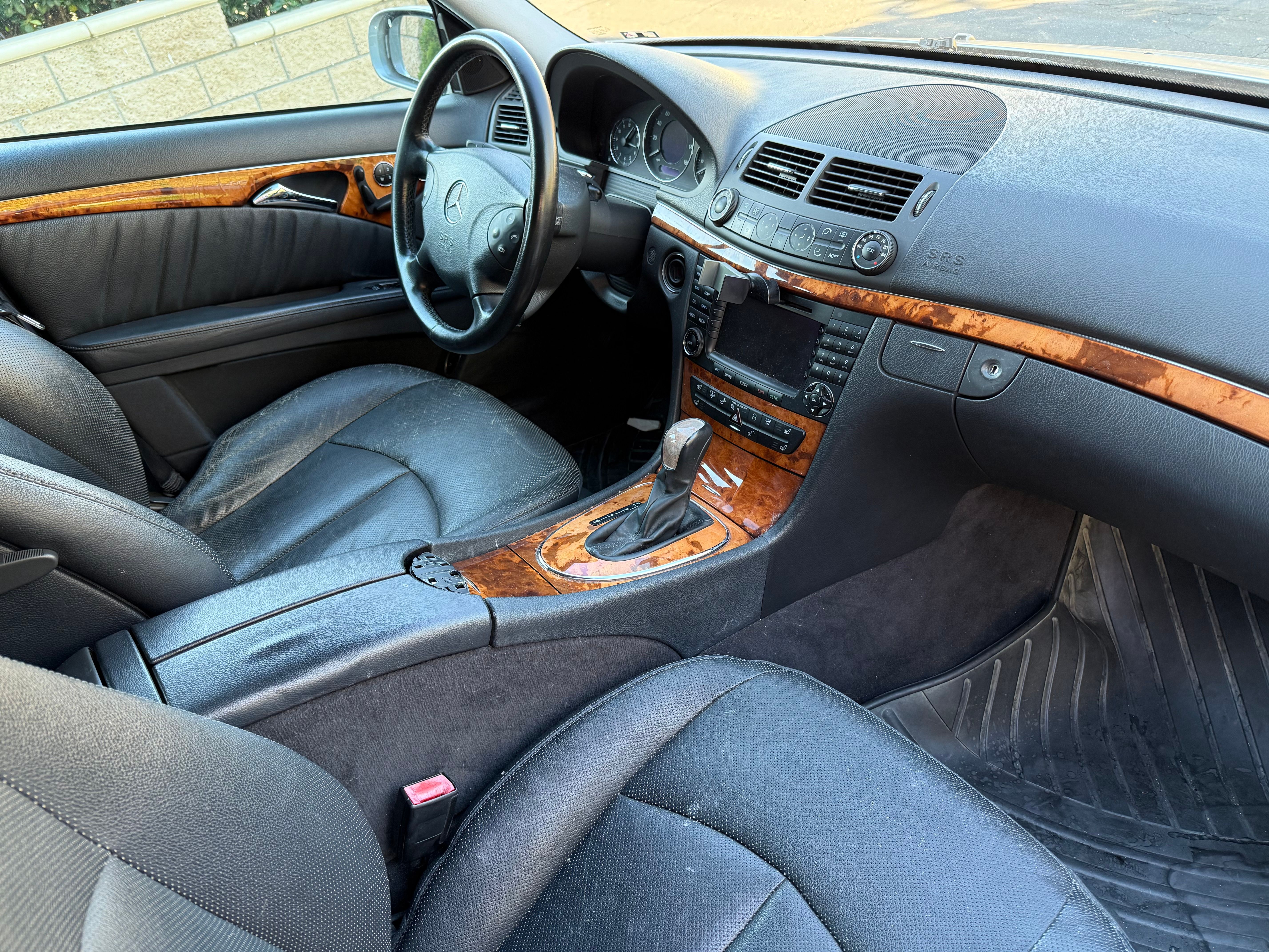 Used 2005 Mercedes-Benz E 320 4MATIC Sedan image 8
