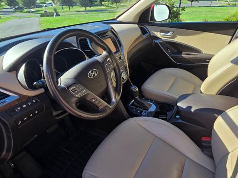 Used 2017 Hyundai Santa Fe FWD w/ SE Ultimate Tech Package 03 image 5