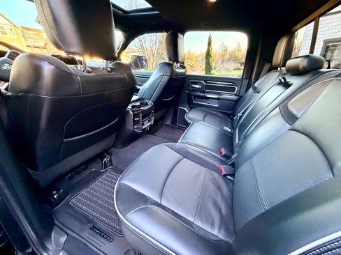 Used 2019 RAM 2500 Laramie image 13