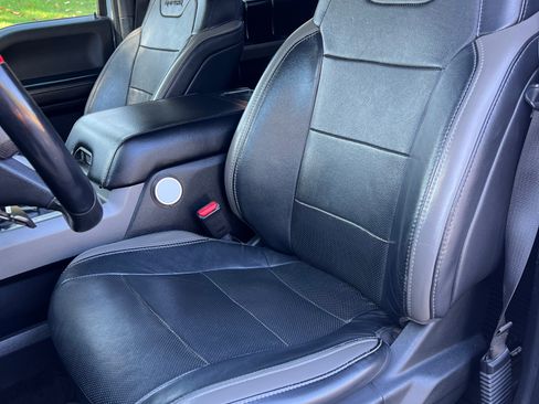 Used 2017 Ford F150 Raptor w/ Equipment Group 802A Luxury AWD/4WD image 9