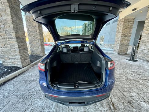 Used 2020 Tesla Model Y Performance image 14