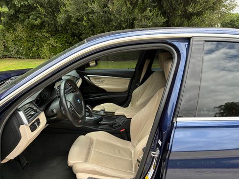 Used 2017 BMW 330i Sedan RWD image 6