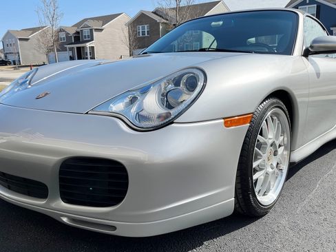Used 2004 Porsche 911 Carrera 4S image 11
