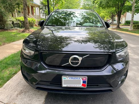 Used 2021 Volvo XC40 P8 Recharge AWD/4WD image 4