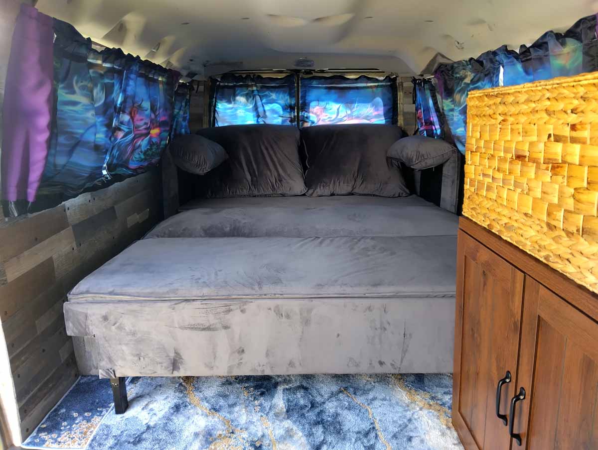 Used 2007 Ford E-350 and Econoline 350 Extended Super Duty RWD image 4