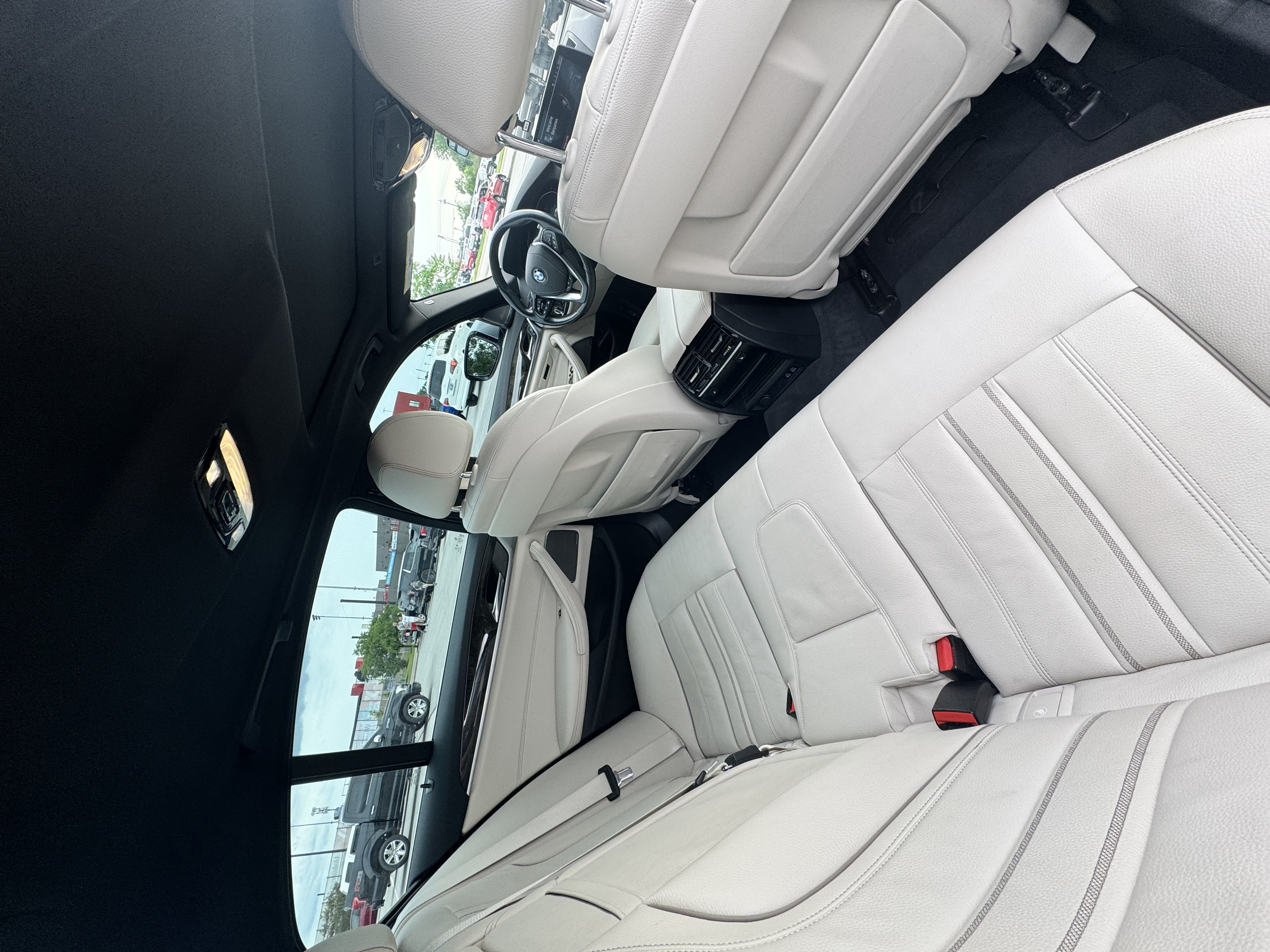 Used 2020 BMW 530i xDrive w/ Premium Package AWD/4WD image 12