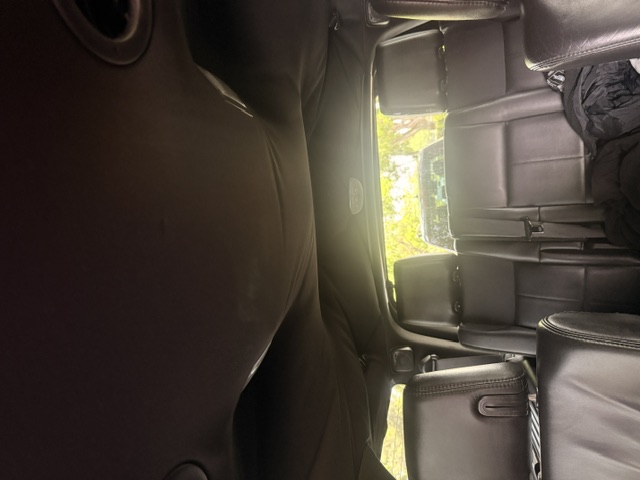 Used 2011 Lincoln Navigator 2WD image 9