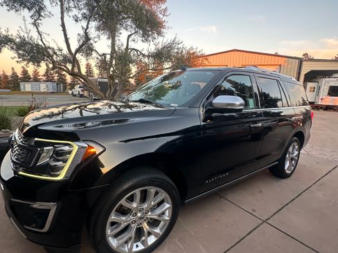 Used 2018 Ford Expedition Platinum image 1