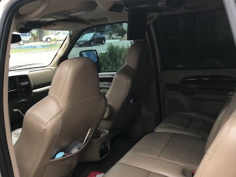 Used 2004 Ford Excursion Limited image 8