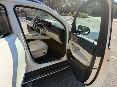 Used 2022 Mercedes-Benz GLE 350 image 15