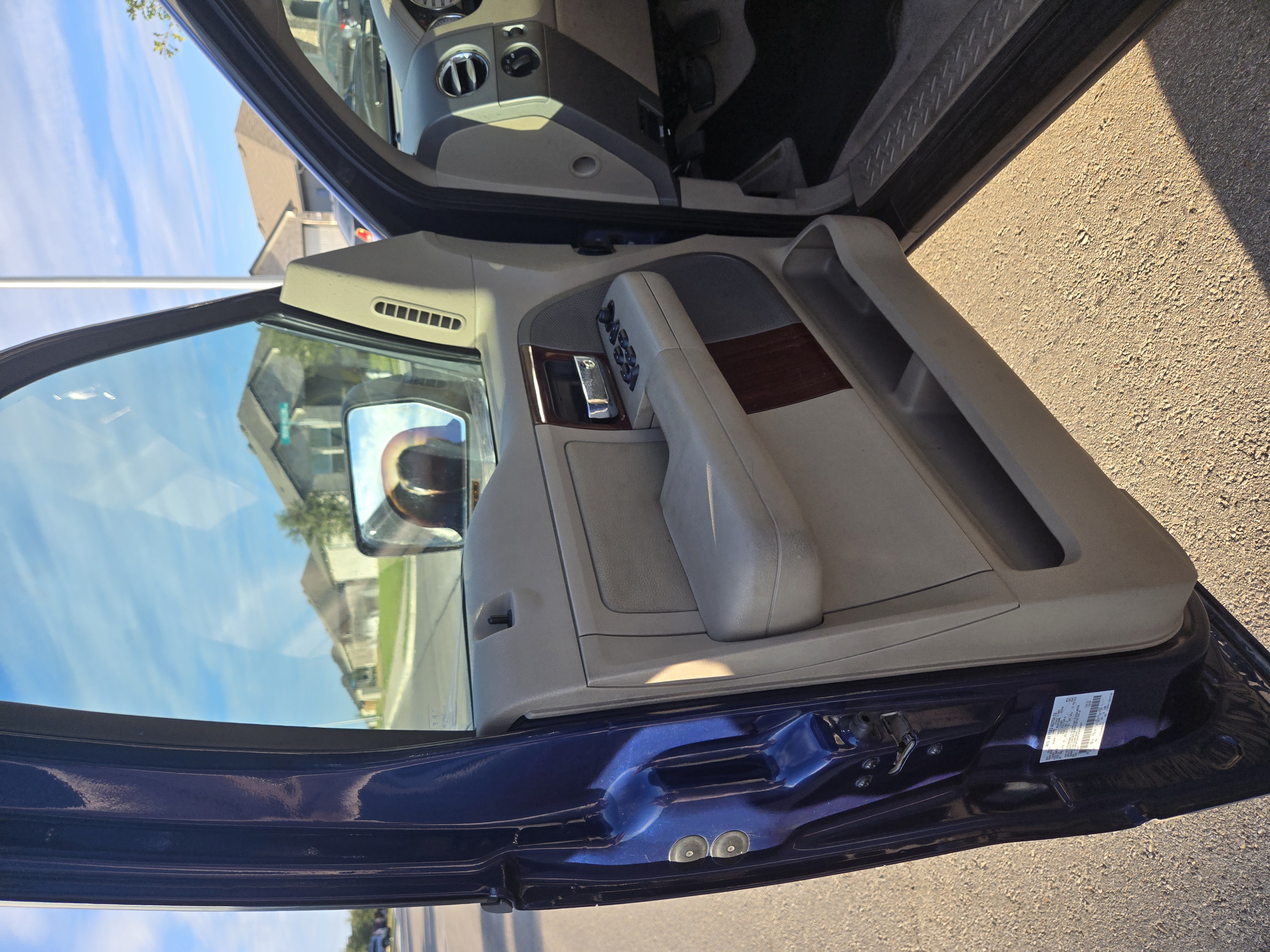 Used 2007 Ford F150 Lariat RWD image 5