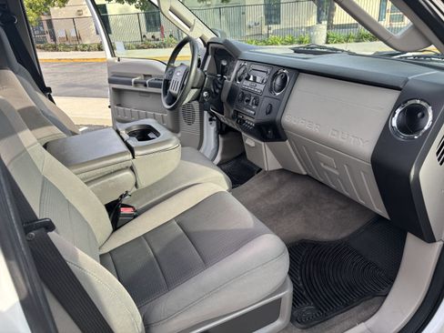Used 2010 Ford F350 XLT image 12
