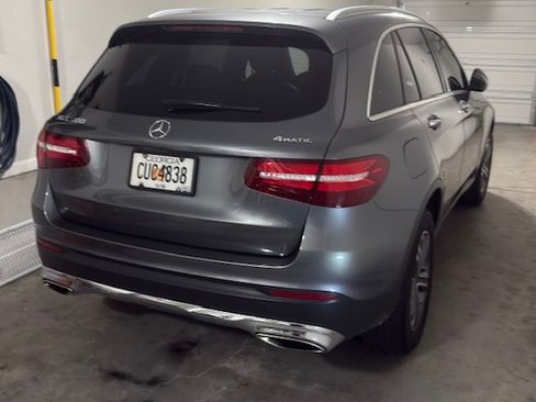 Used 2018 Mercedes-Benz GLC 300 4MATIC image 10