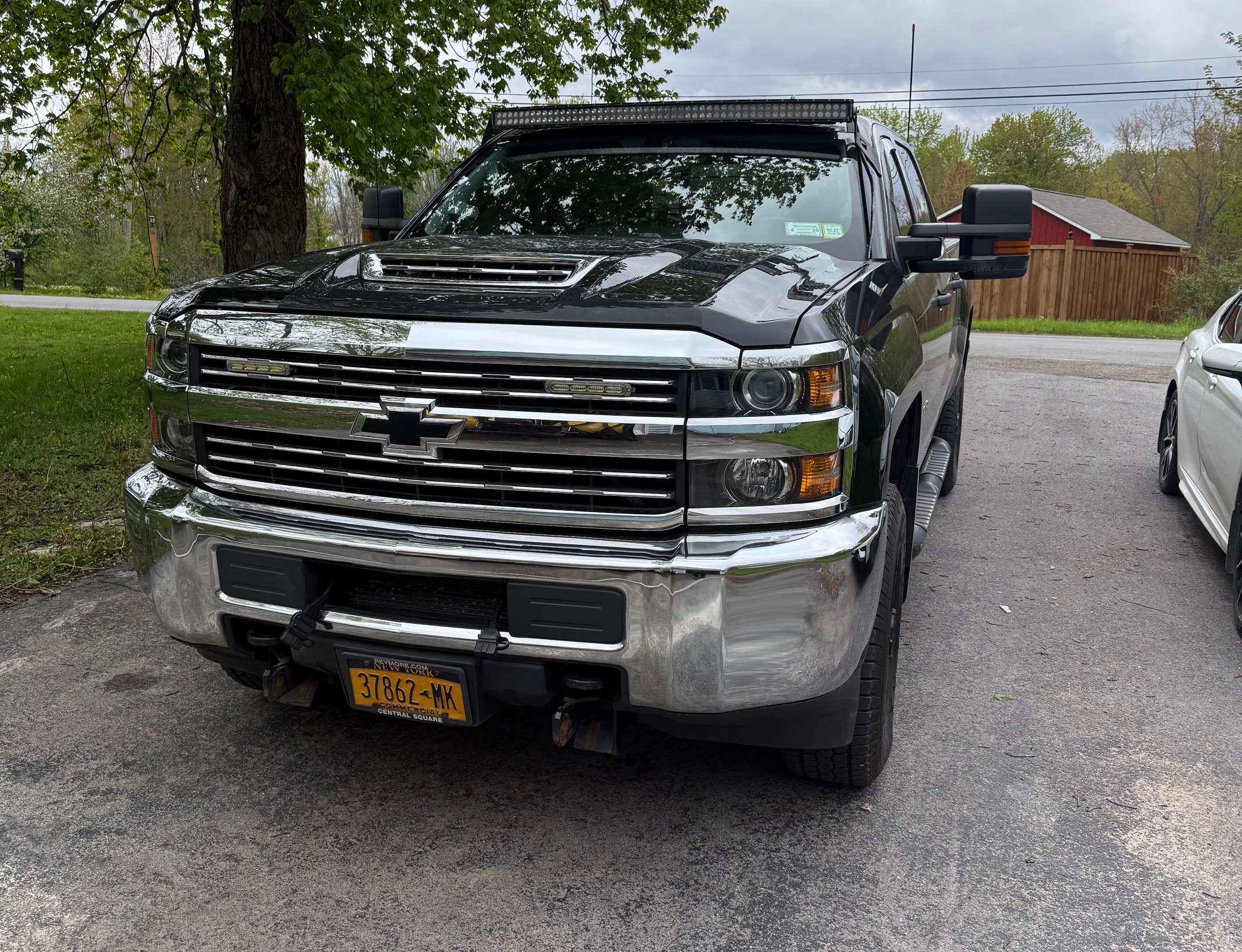 Used 2018 Chevrolet Silverado 3500 W/T AWD/4WD image 1