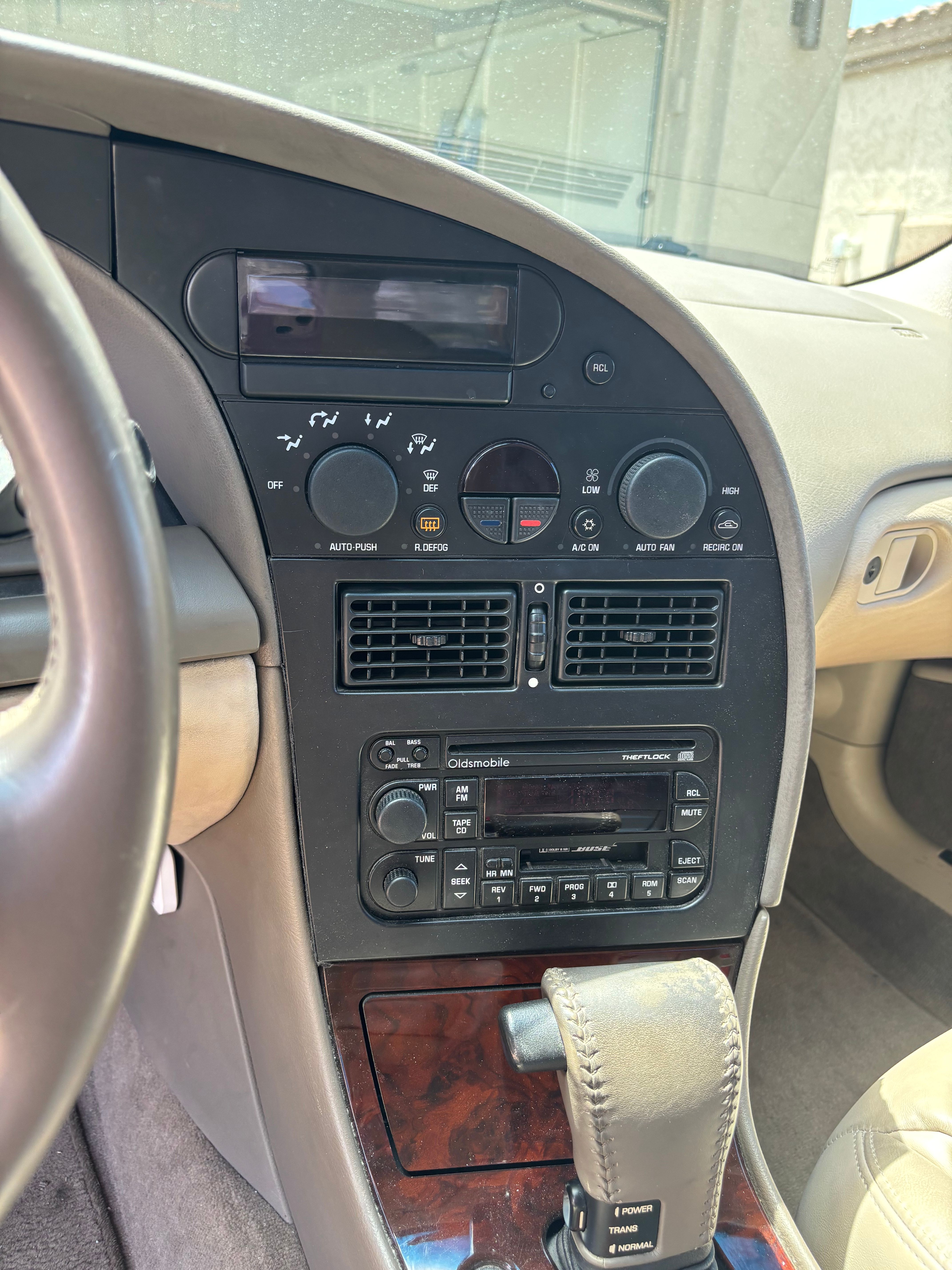 Used 1999 Oldsmobile Aurora FWD image 5