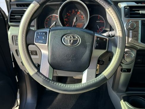 Used 2013 Toyota 4Runner SR5 w/ Convenience Pkg RWD image 6