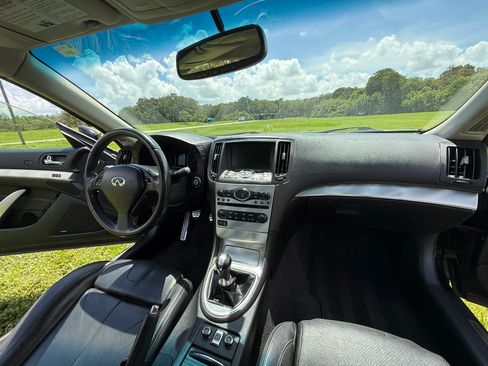 Used 2012 INFINITI G37 Sport image 16