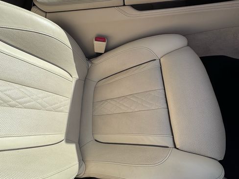 Used 2017 BMW 740i image 4