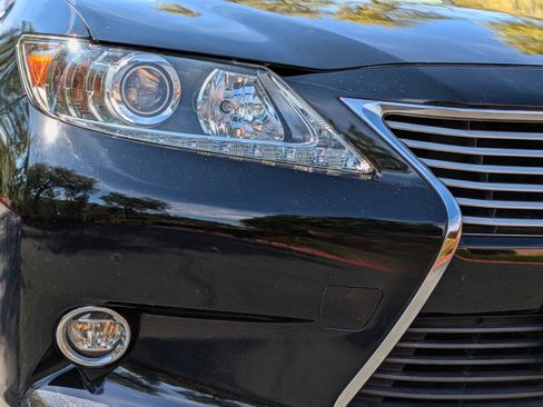 Used 2014 Lexus ES 300h image 12