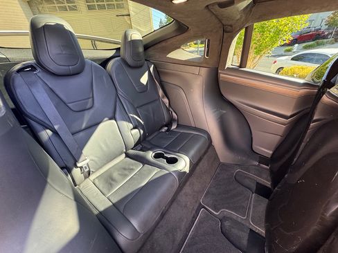 Used 2016 Tesla Model X 75D image 5