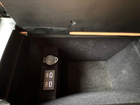 Used 2023 Lexus ES 350 w/ Premium Package image 16