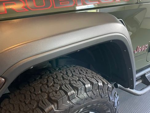 Used 2021 Jeep Wrangler Rubicon w/ Cold Weather Group AWD/4WD image 13