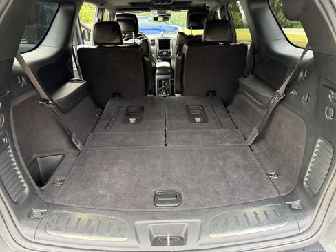 Used 2019 Dodge Durango R/T w/ Technology Group AWD/4WD image 25