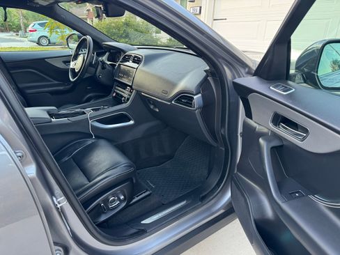 Used 2020 Jaguar F-PACE S AWD/4WD image 16