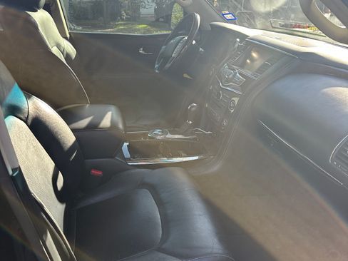 Used 2016 INFINITI QX80 Luxe w/ 22" Wheel Package image 6