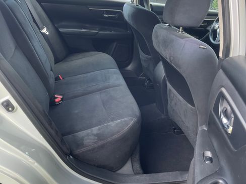 Used 2015 Nissan Altima 2.5 S w/ Power Driver Seat Package FWD image 9