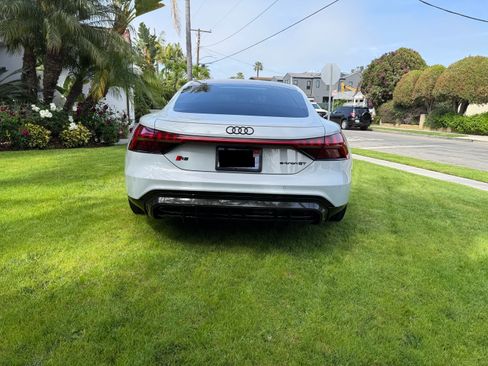 Used 2022 Audi RS e-tron GT w/ Year 1 Package image 8