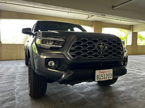 Used 2023 Toyota Tacoma TRD Off-Road AWD/4WD image 10