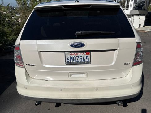Used 2010 Ford Edge SEL image 5
