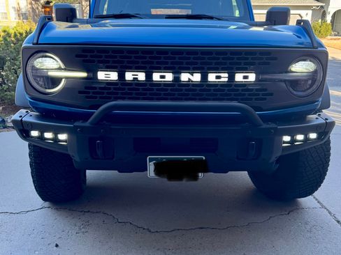 Used 2023 Ford Bronco Badlands image 5