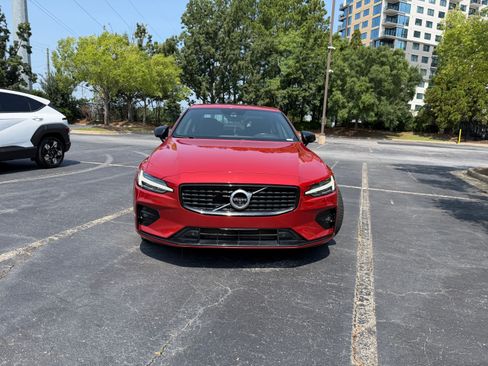 Used 2021 Volvo S60 T6 R-Design AWD/4WD image 10