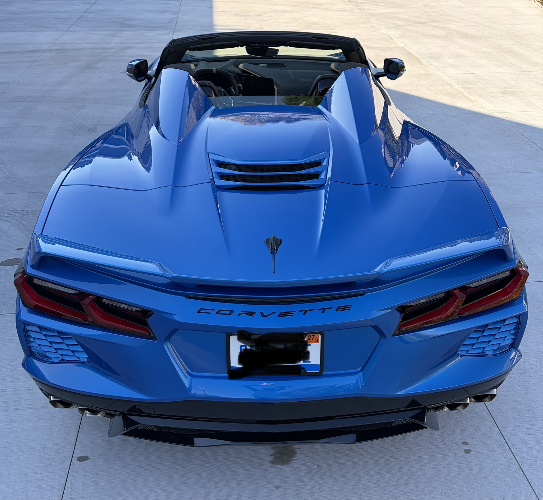 Used 2024 Chevrolet Corvette Stingray Premium Conv w/ Z51 Performance Package RWD image 12