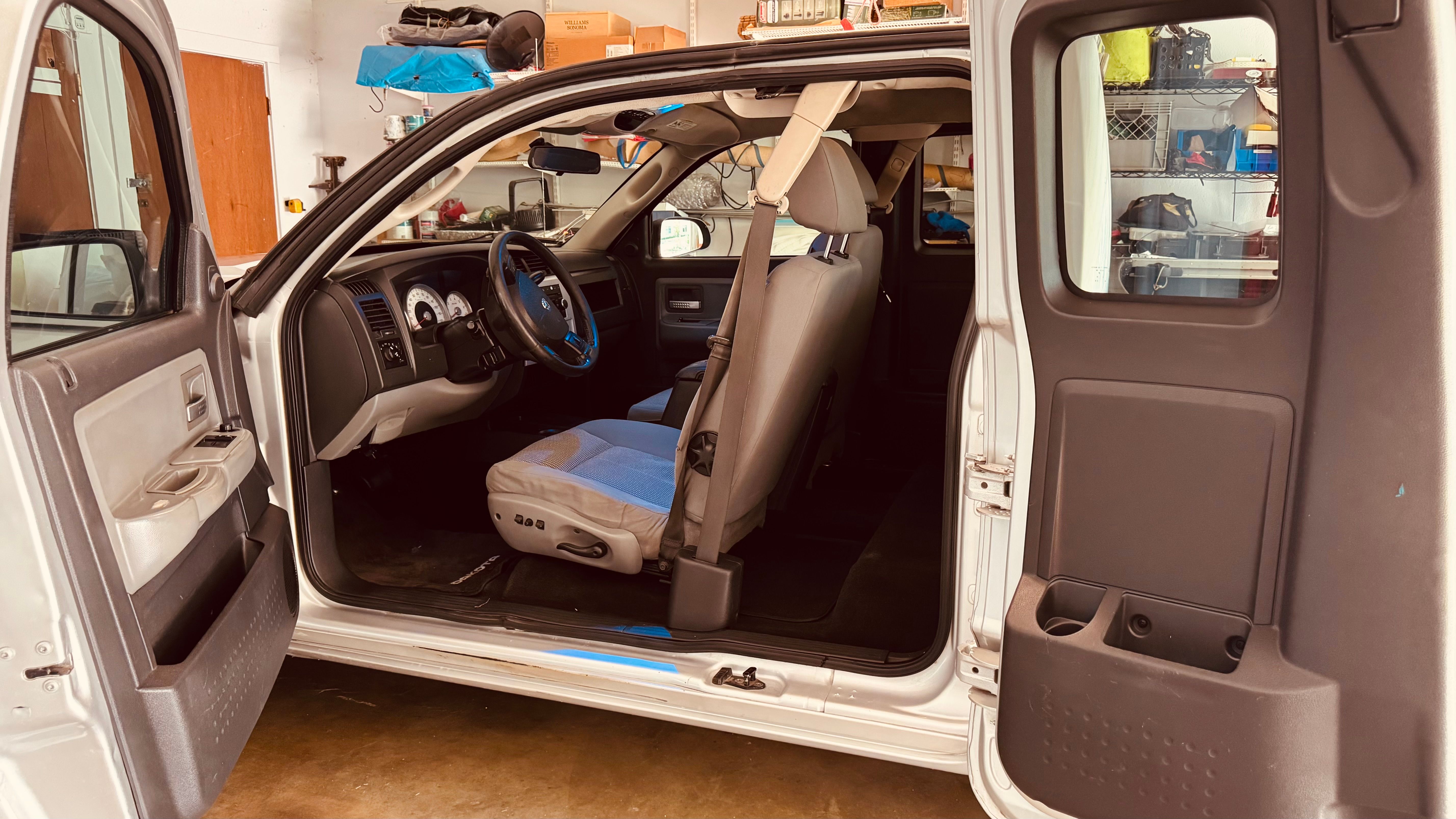 Used 2009 Dodge Dakota Laramie RWD image 11