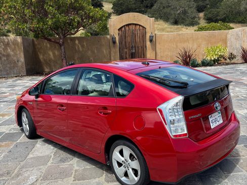 Used 2010 Toyota Prius Five image 9