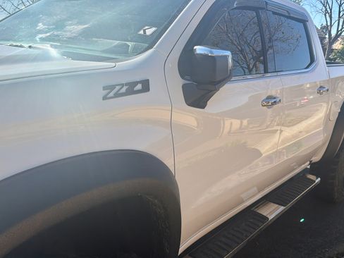 Used 2022 Chevrolet Silverado 1500 LTZ image 6