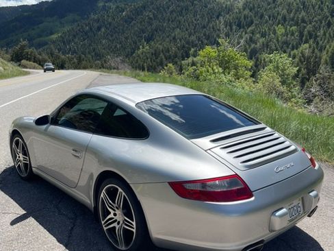 Used 2008 Porsche 911 Carrera RWD image 4