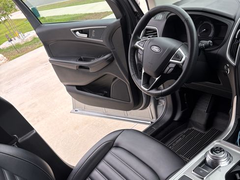 Used 2024 Ford Edge SEL w/ Convenience Package AWD/4WD image 10