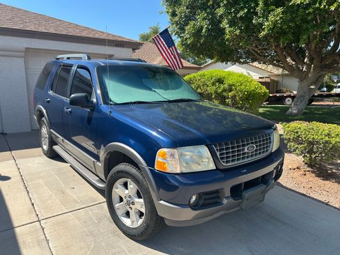 Used 2005 Ford Explorer Sport XLT image 5