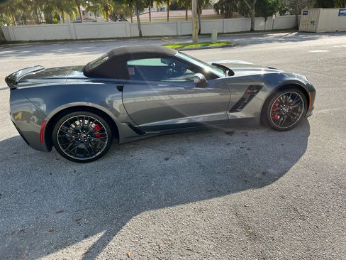 Used 2016 Chevrolet Corvette Z06 w/ 3LZ Preferred Equipment Group RWD image 9