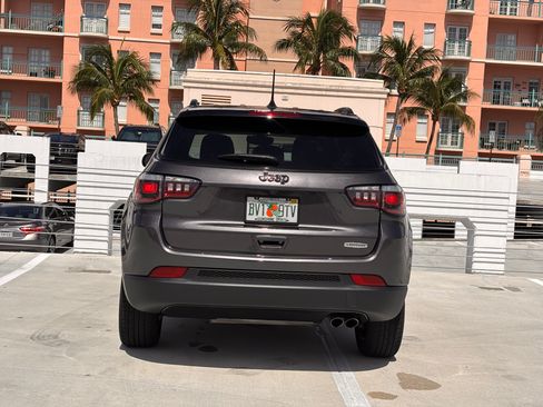 Used 2020 Jeep Compass Latitude image 8