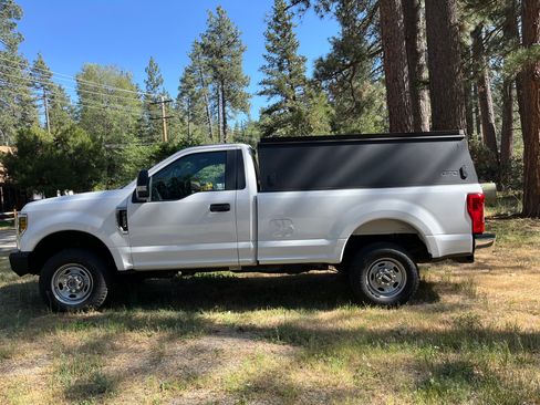 Used 2018 Ford F250 XL w/ Power Equipment Group AWD/4WD image 10