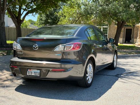 Used 2012 MAZDA MAZDA3 i Touring image 10
