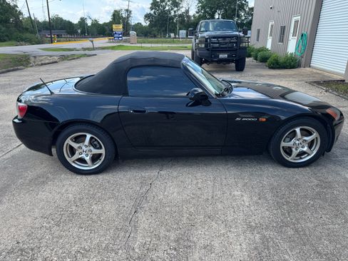 Used 2002 Honda S2000 image 4
